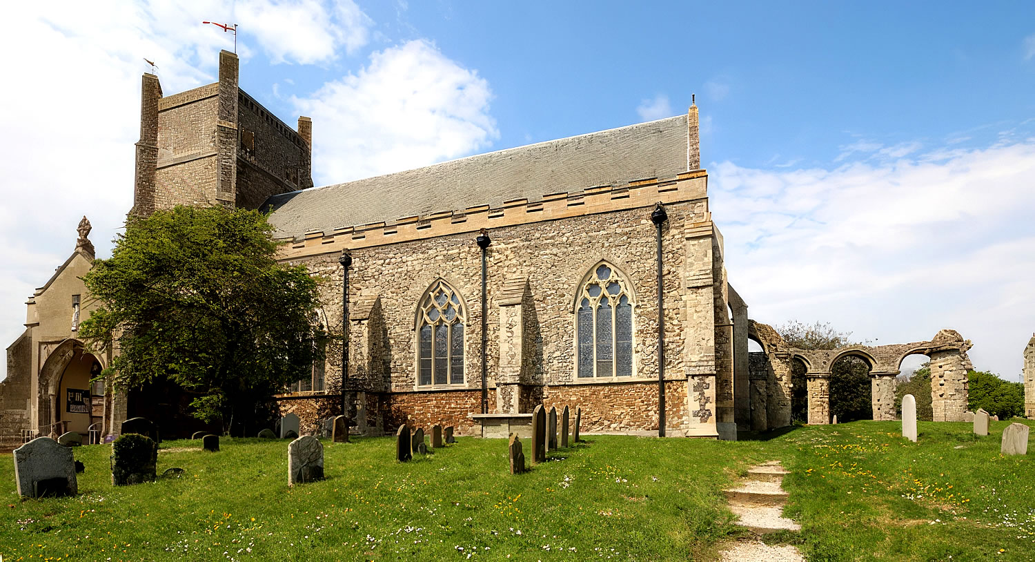 https://wealdanddownlandchurches.co.uk/wp-content/uploads/2018/02/orford-church.jpg